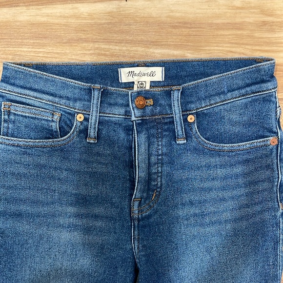 Madewell 9” Mid-rise skinny jeans - Picture 2 of 5